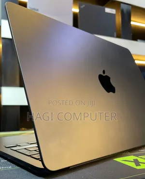 New Laptop Apple MacBook Air 2022 M2 8GB Apple M2 SSD 512GB