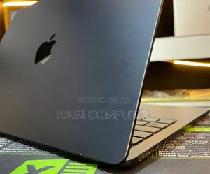 New Laptop Apple MacBook Air 2022 M2 8GB Apple M2 SSD 512GB