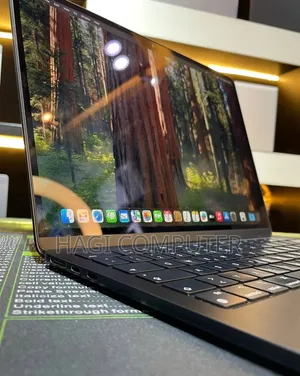 New Laptop Apple MacBook Air 2022 M2 8GB Apple M2 SSD 512GB