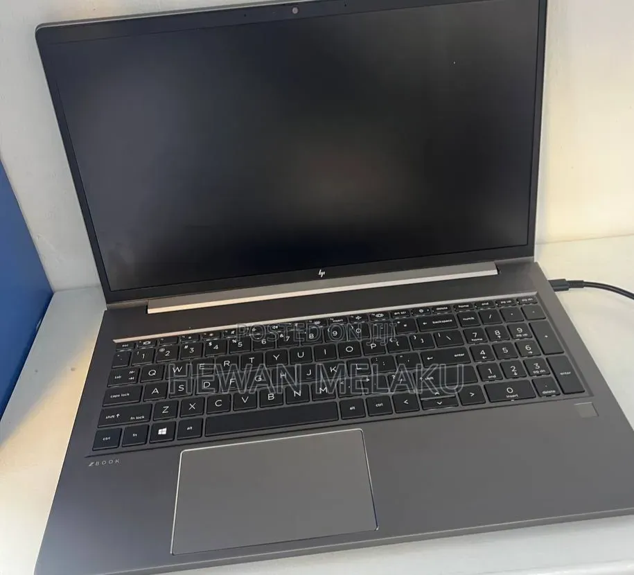 New Laptop HP ZBook 15 16GB Intel Core i7 SSD 512GB