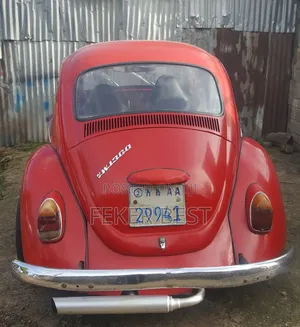 Volkswagen Kombi 1973 Red