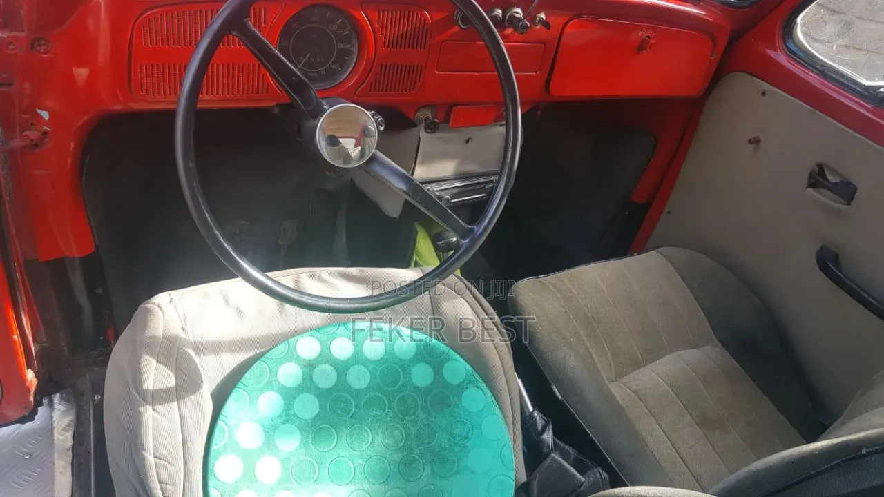 Volkswagen Kombi 1973 Red