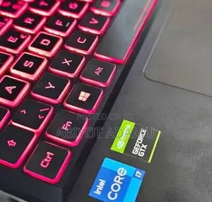 New Laptop Acer Nitro V 15 16GB Intel Core i7 SSD 512GB