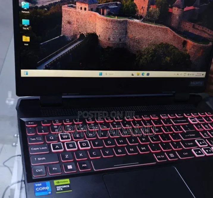 New Laptop Acer Nitro V 15 16GB Intel Core i7 SSD 512GB