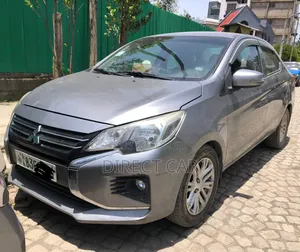 Mitsubishi Attrage 2022 Silver