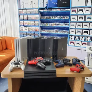 PS4 Pro (ጄልብሬክ) | 12 ጌም| 2 Joystick ያልተፈታ Dubai Used 20% DISCOUNT