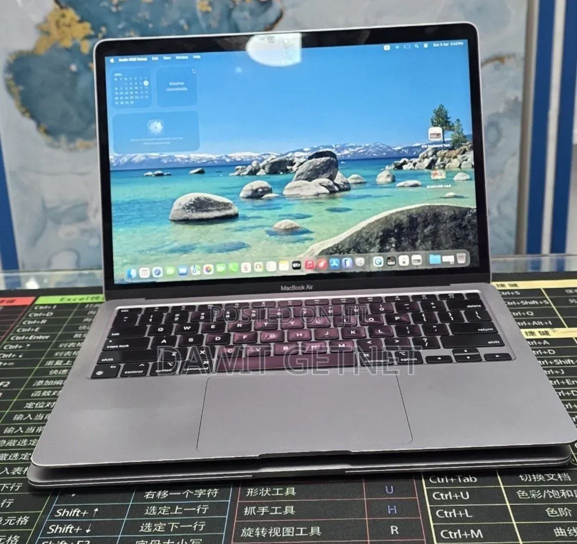 New Laptop Apple MacBook Air 2020 8GB Apple M1 SSD 256GB