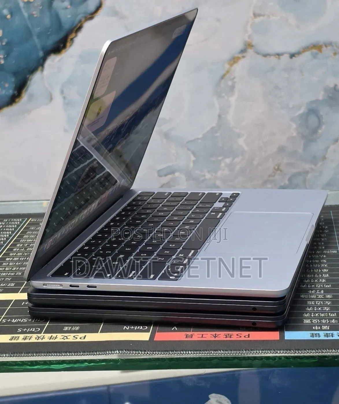 New Laptop Apple MacBook Air 2025 M4 16GB Apple M4 SSD 256GB