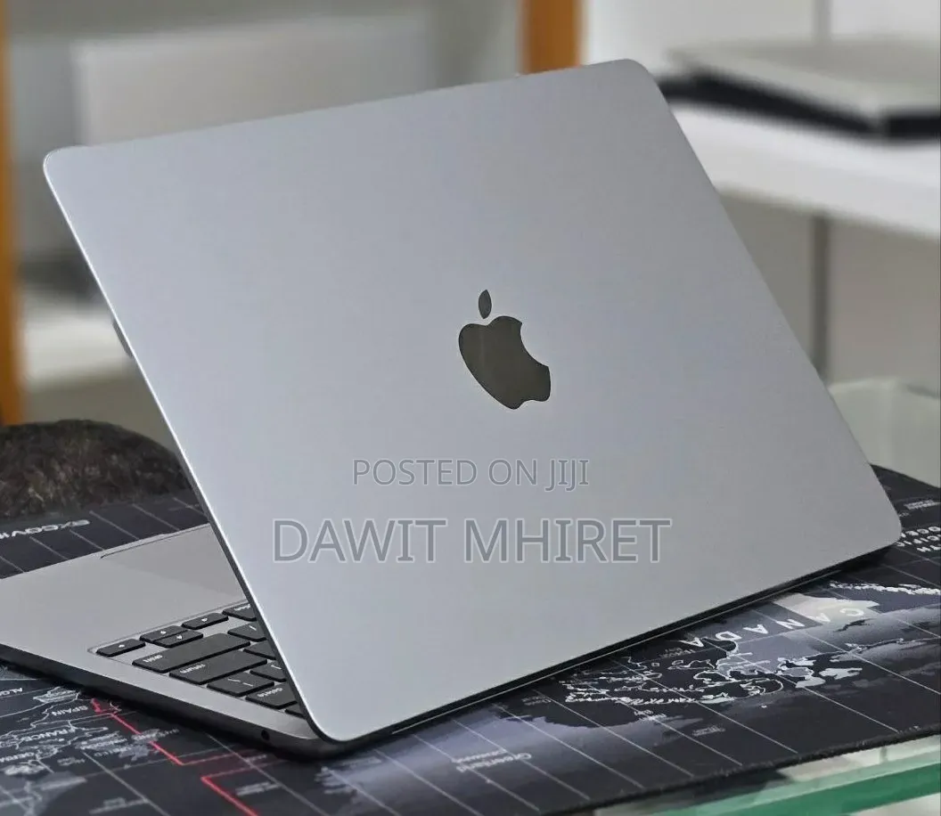 New Laptop Apple MacBook Air 2022 M2 8GB Apple M2 SSD 256GB