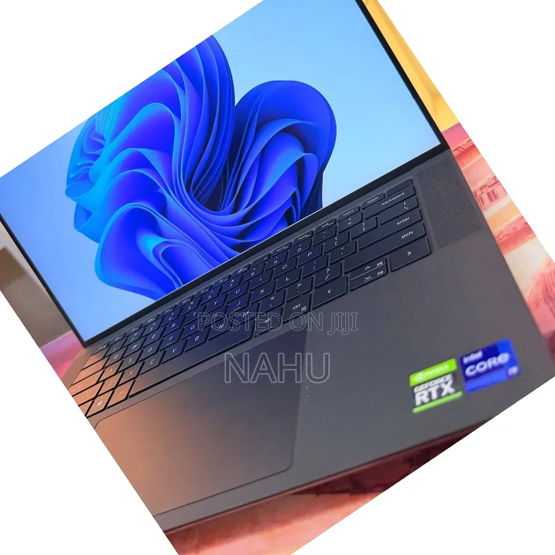New Laptop Dell Precision 5560 16GB Intel Core i9 SSD 512GB