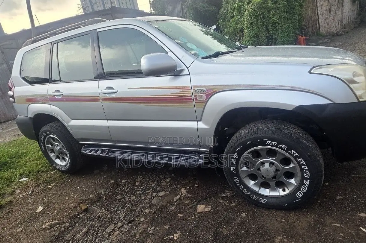 Toyota Land Cruiser Prado 2008 Silver