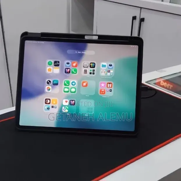 New Apple iPad Pro 1 TB Blue
