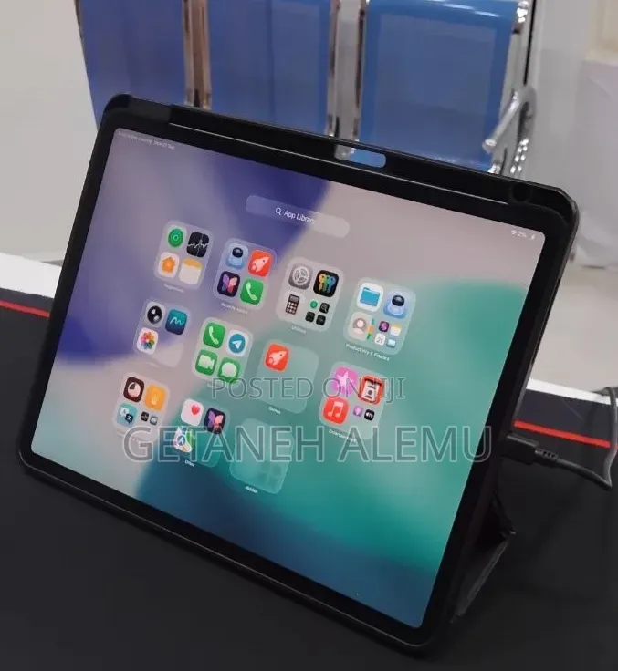 New Apple iPad Pro 1 TB Blue