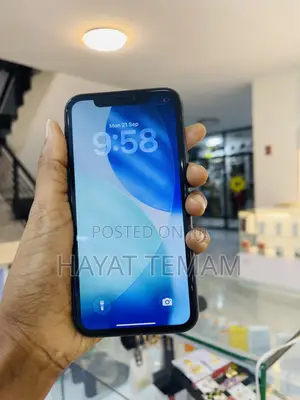 Apple iPhone 11 64 GB Black