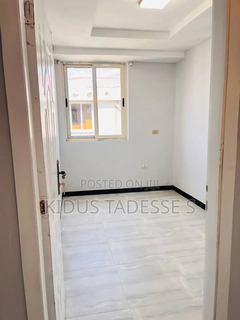 Furnished 2bdrm Condo in ገርጂ ኮንዶሚንየም  40/60, Bole for sale