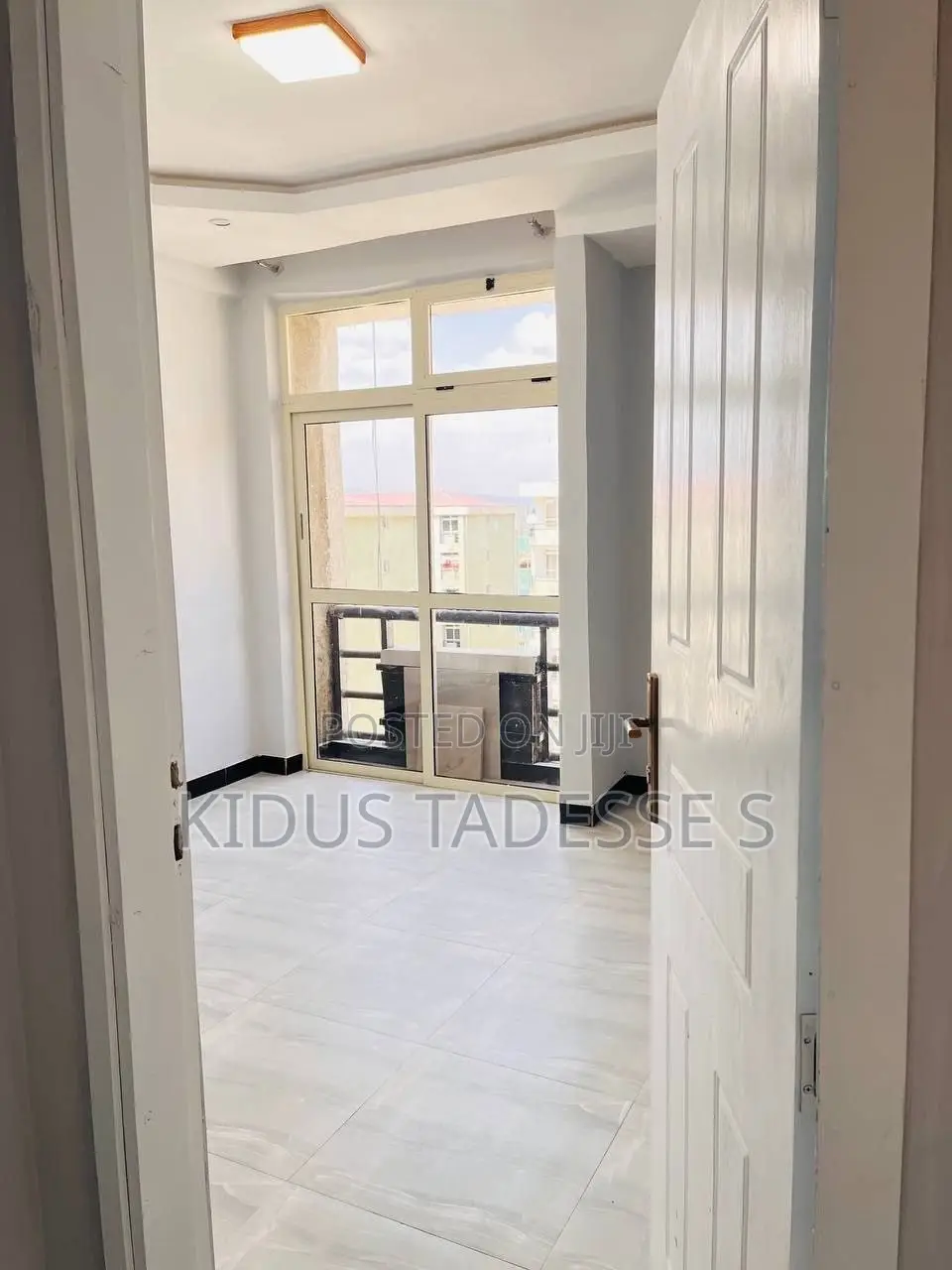 Furnished 2bdrm Condo in ገርጂ ኮንዶሚንየም  40/60, Bole for sale