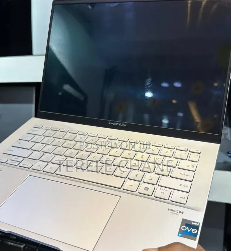 New Laptop Asus Zenbook 14 16GB Intel Core i9 SSD 512GB
