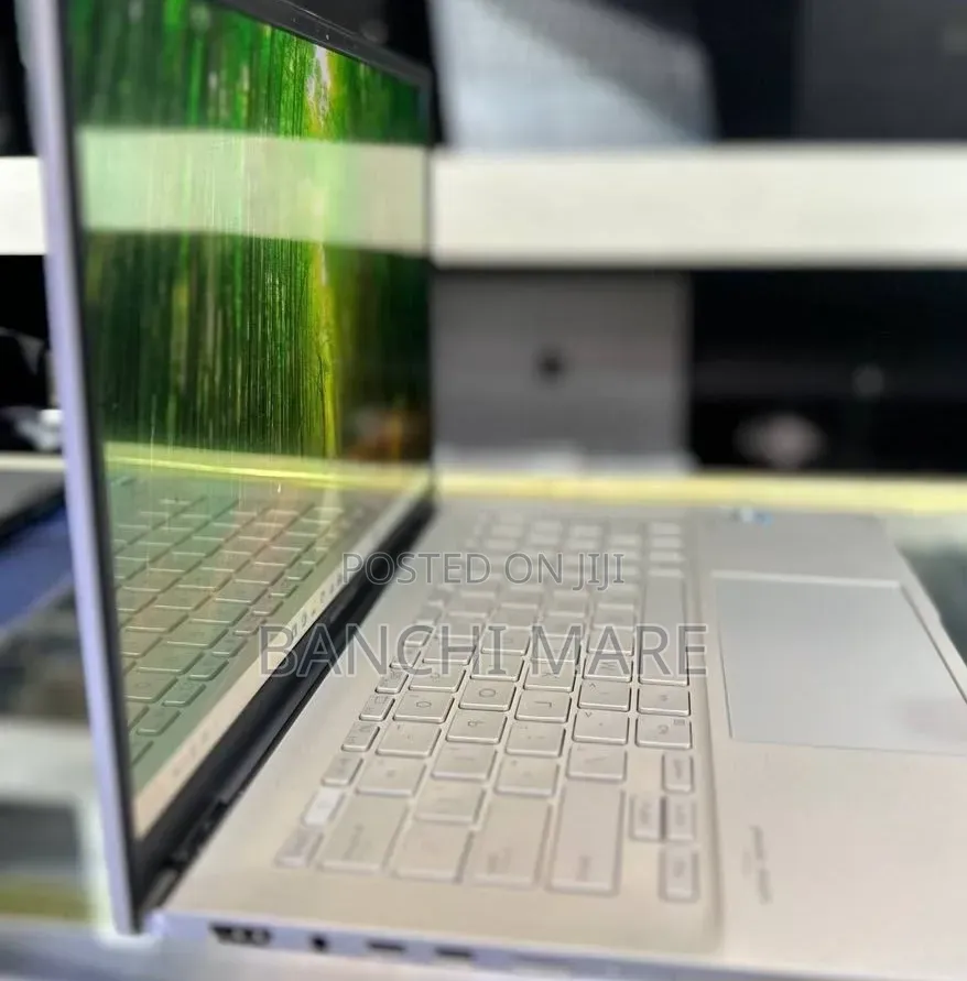 New Laptop Asus Zenbook 14 OLED 16GB Intel Core i9 SSD 512GB
