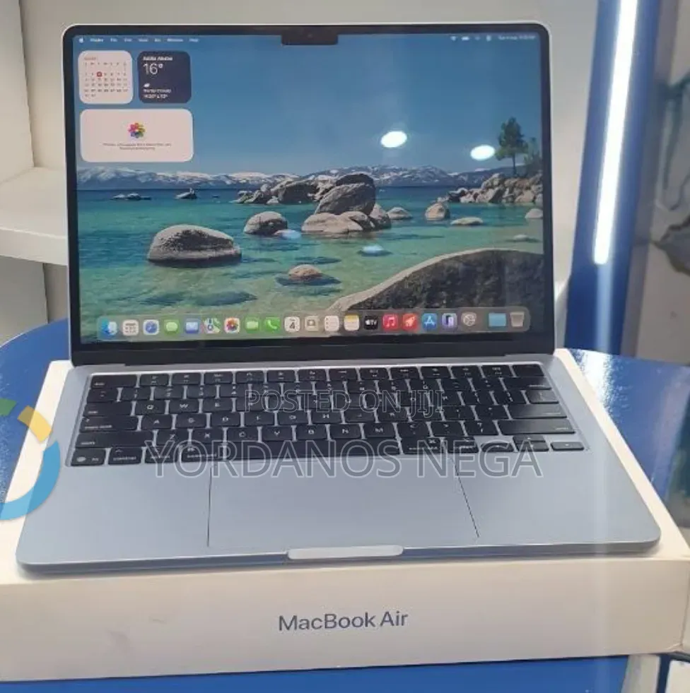 New Laptop Apple MacBook Air 2025 M4 16GB Apple M4 SSD 512GB