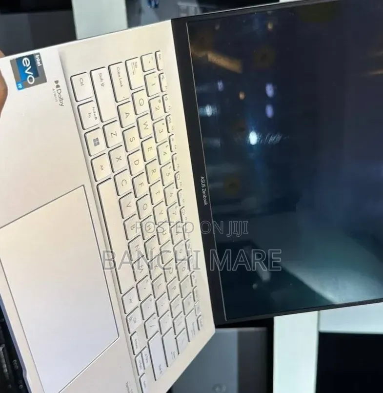 New Laptop Asus Zenbook 14 OLED 16GB Intel Core i9 SSD 512GB