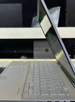 New Laptop Asus Zenbook S 14 OLED 16GB Intel Core i9 SSD 512GB
