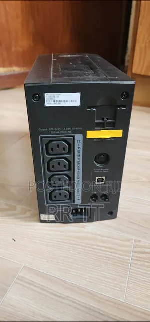 APC Ups 700va