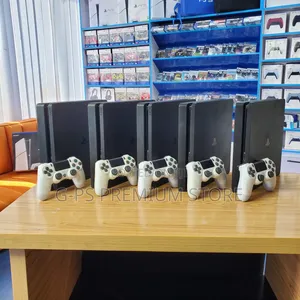 PS4 Slim ( Jailbreak) | 12 ጌሞች | 2 Original Joystick ያልተፈታ Dubai Used
