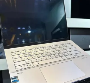 New Laptop Asus Zenbook 14 16GB Intel Core i9 SSD 512GB