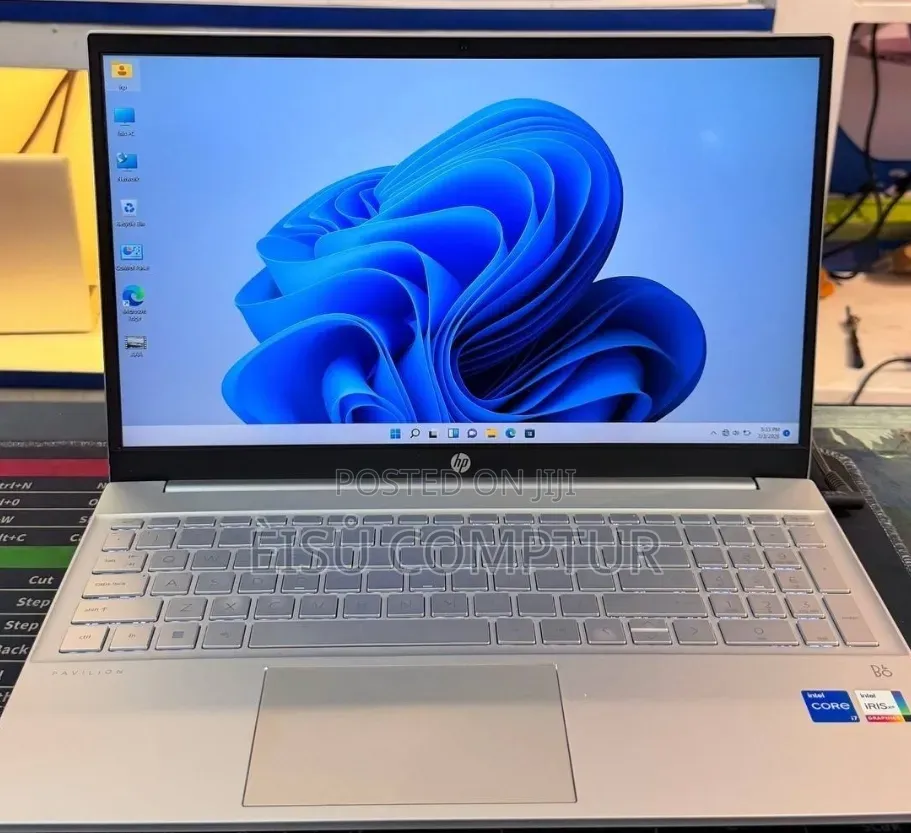 New Laptop HP Pavilion 15 16GB Intel Core i7 SSD 512GB