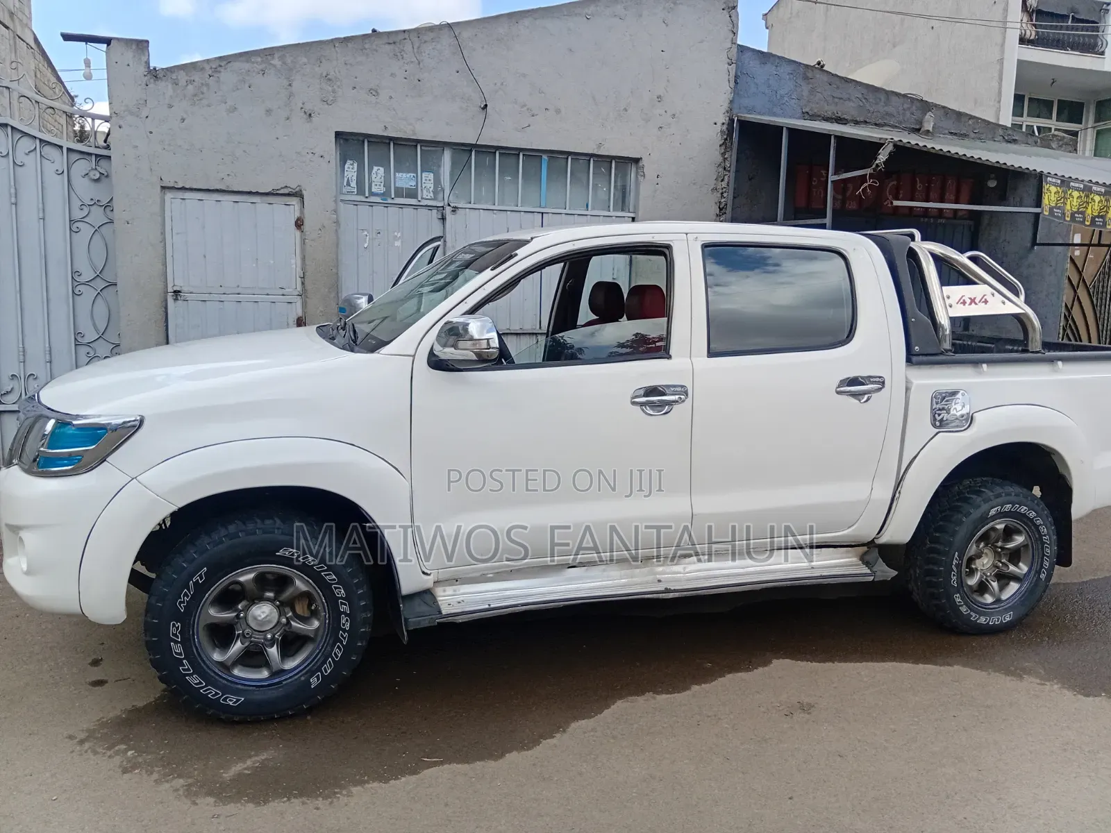 Toyota Hilux SR5 4x4 2014 White