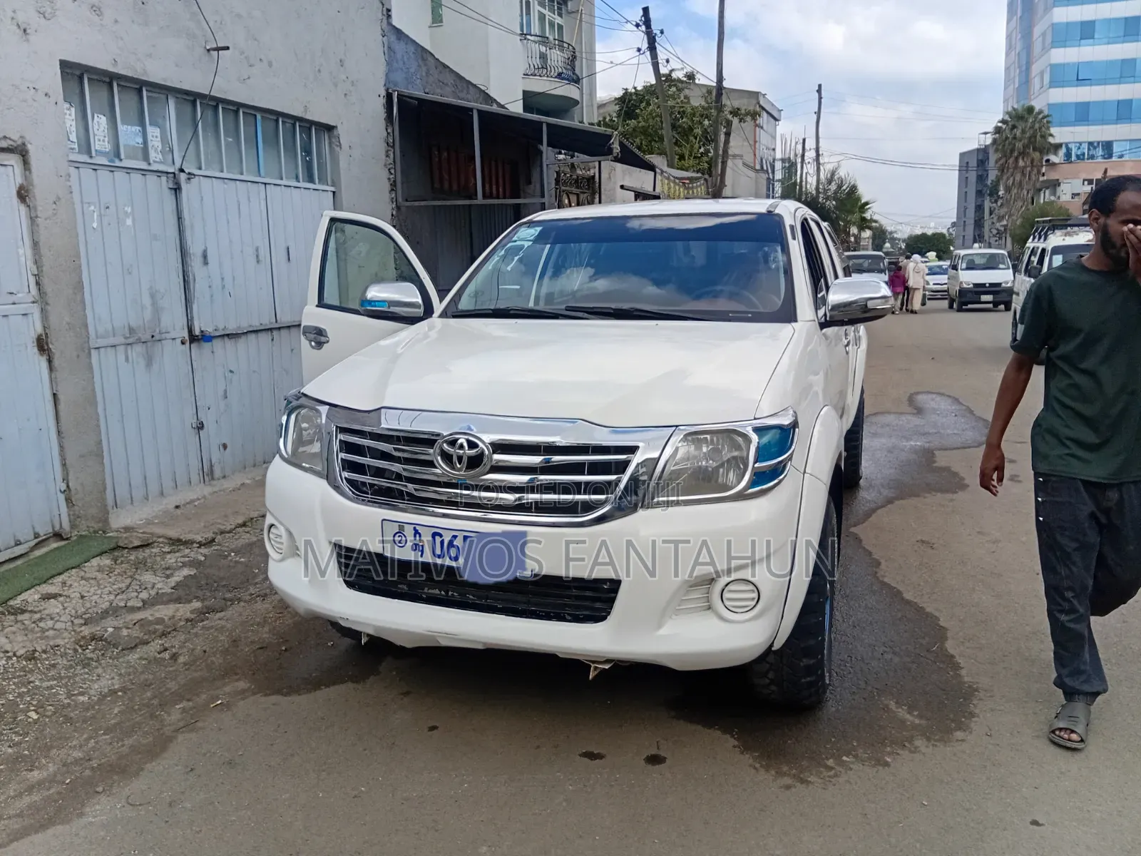 Toyota Hilux SR5 4x4 2014 White