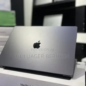New Laptop Apple MacBook Pro 2024 M4 Max 48GB Apple M4 Max SSD 2T