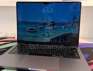 New Laptop Apple MacBook Pro 2023 M3 8GB Apple M3 Pro SSD 512GB