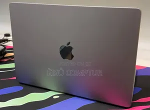 New Laptop Apple MacBook Pro 2023 M3 8GB Apple M3 Pro SSD 512GB