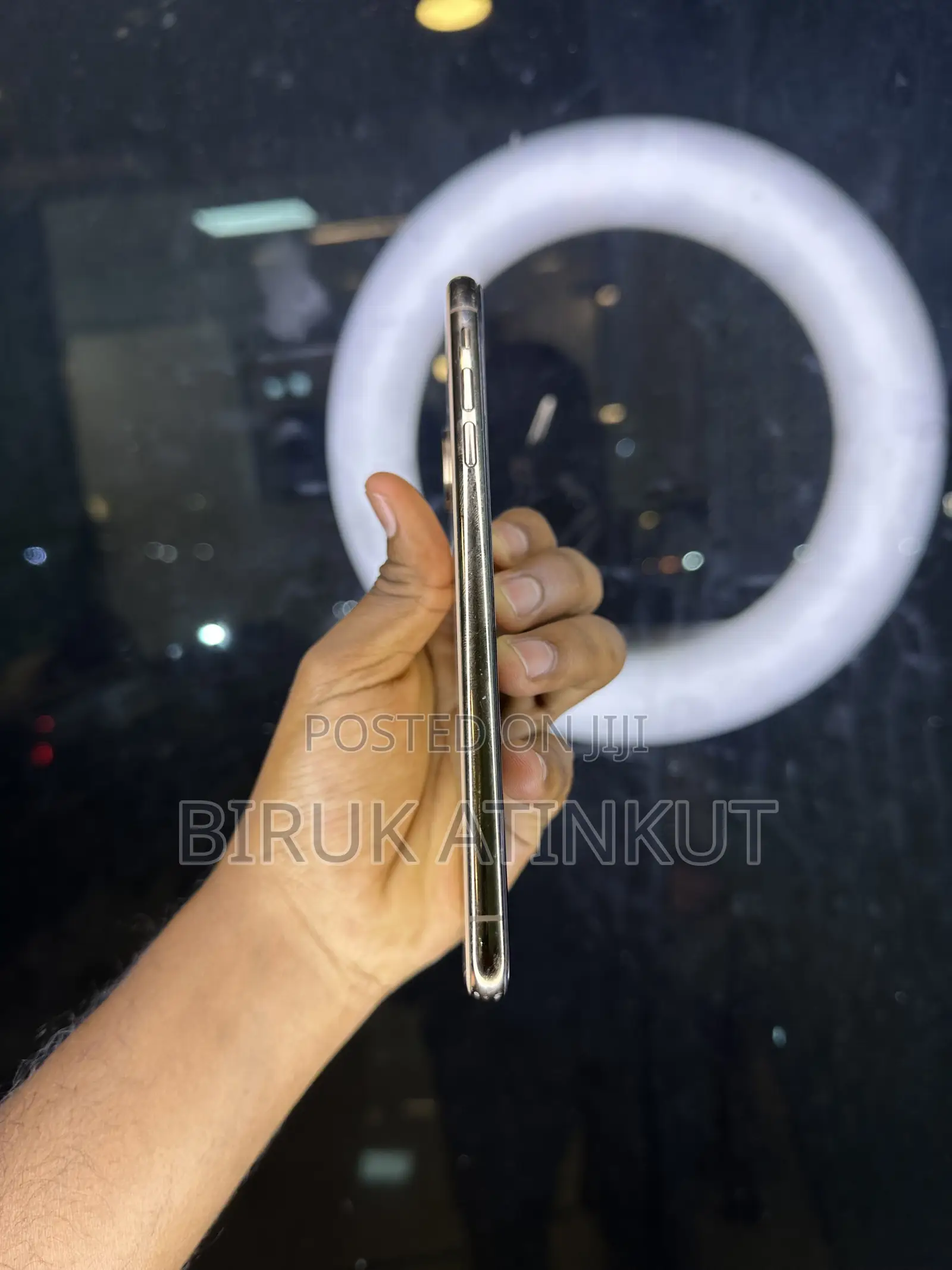 New Apple iPhone XS Max 64 GB Gold