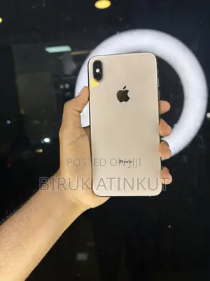 New Apple iPhone XS Max 64 GB Gold