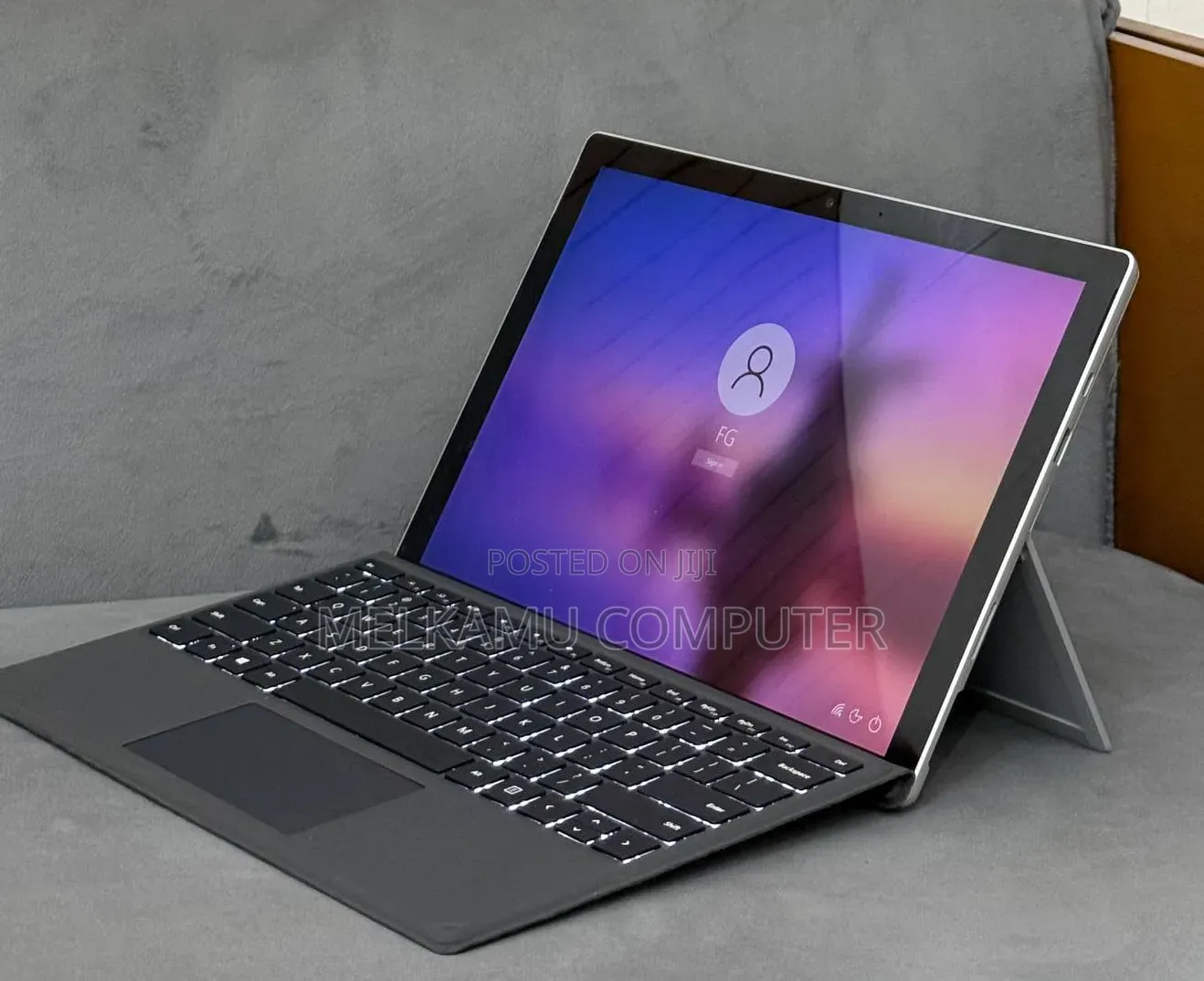 New Laptop Microsoft Surface Pro 7+ 16GB Intel Core i5 SSD 256GB