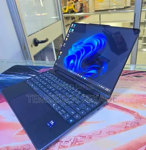 New Laptop Lenovo Yoga 9 32GB Intel Core Ultra 7 SSD 1T