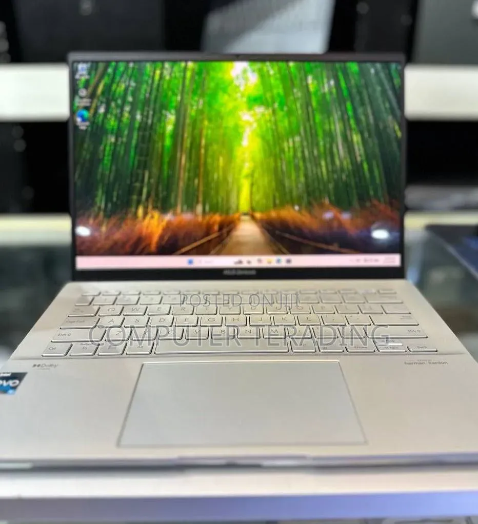 New Laptop Asus Zenbook 14 16GB Intel Core i9 SSD 512GB