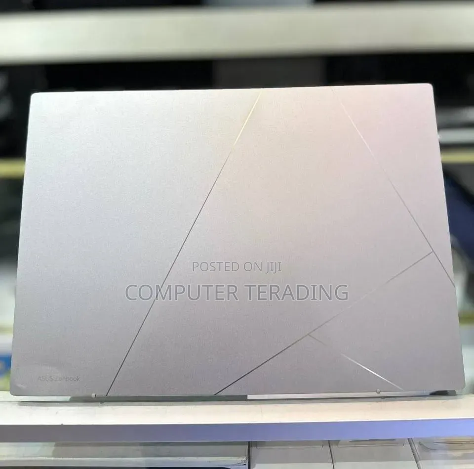 New Laptop Asus Zenbook 14 16GB Intel Core i9 SSD 512GB