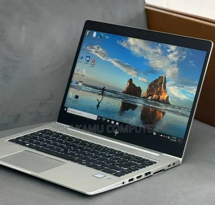 New Laptop HP EliteBook 830 G5 8GB Intel Core i5 SSD 512GB