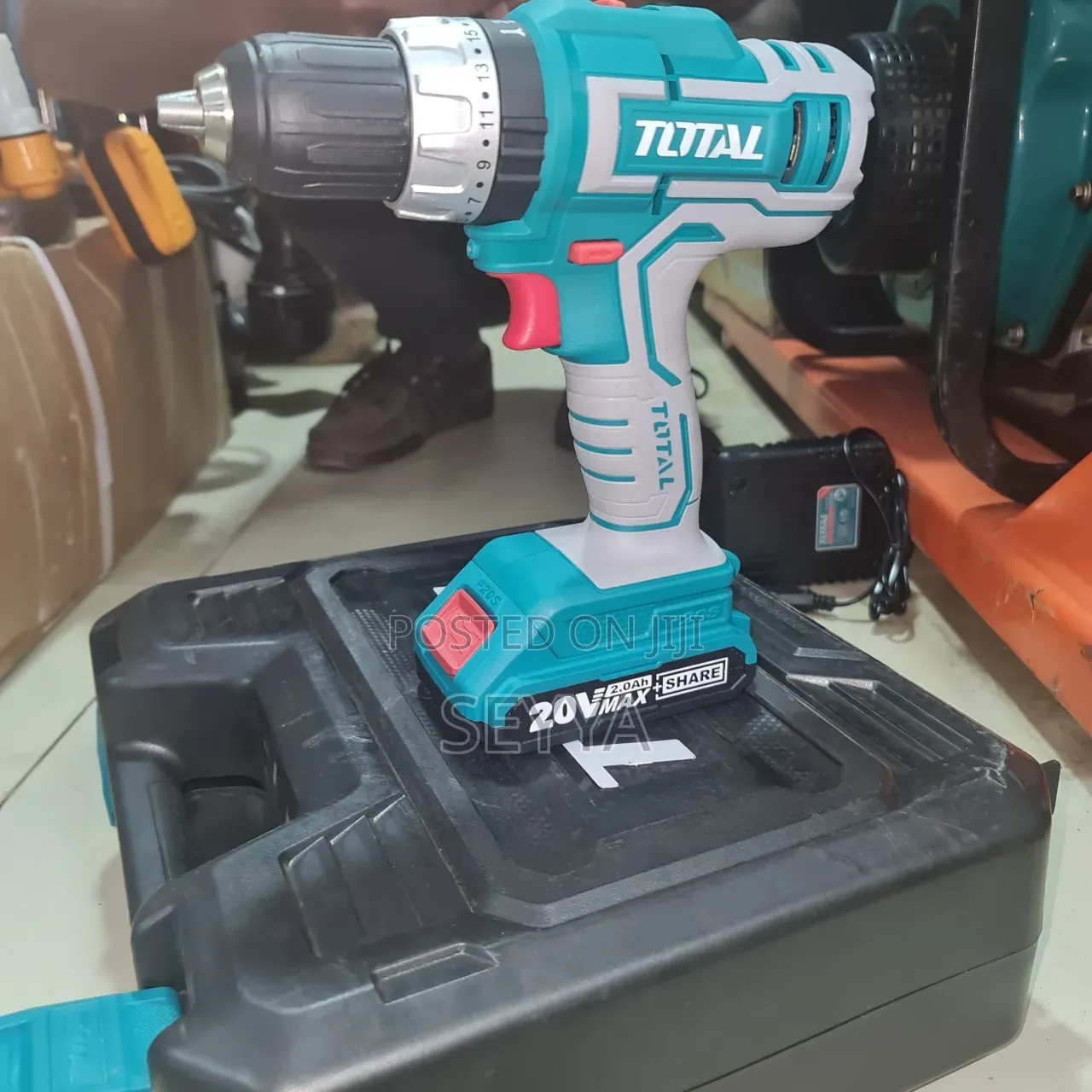 Chargable Drill