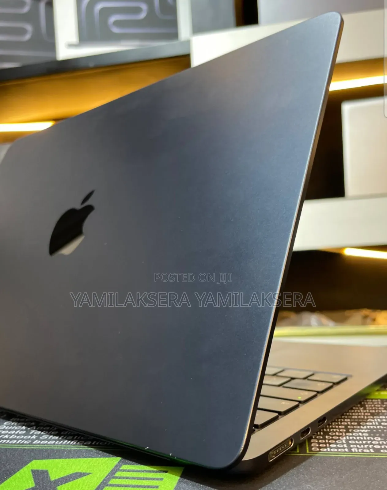 New Laptop Apple MacBook Air 2022 M2 8GB Apple M2 SSD 512GB