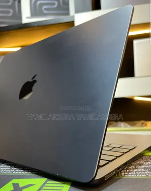 New Laptop Apple MacBook Air 2022 M2 8GB Apple M2 SSD 512GB