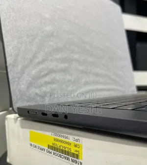 New Laptop Apple MacBook Pro 48GB Apple M4 Max SSD 2T