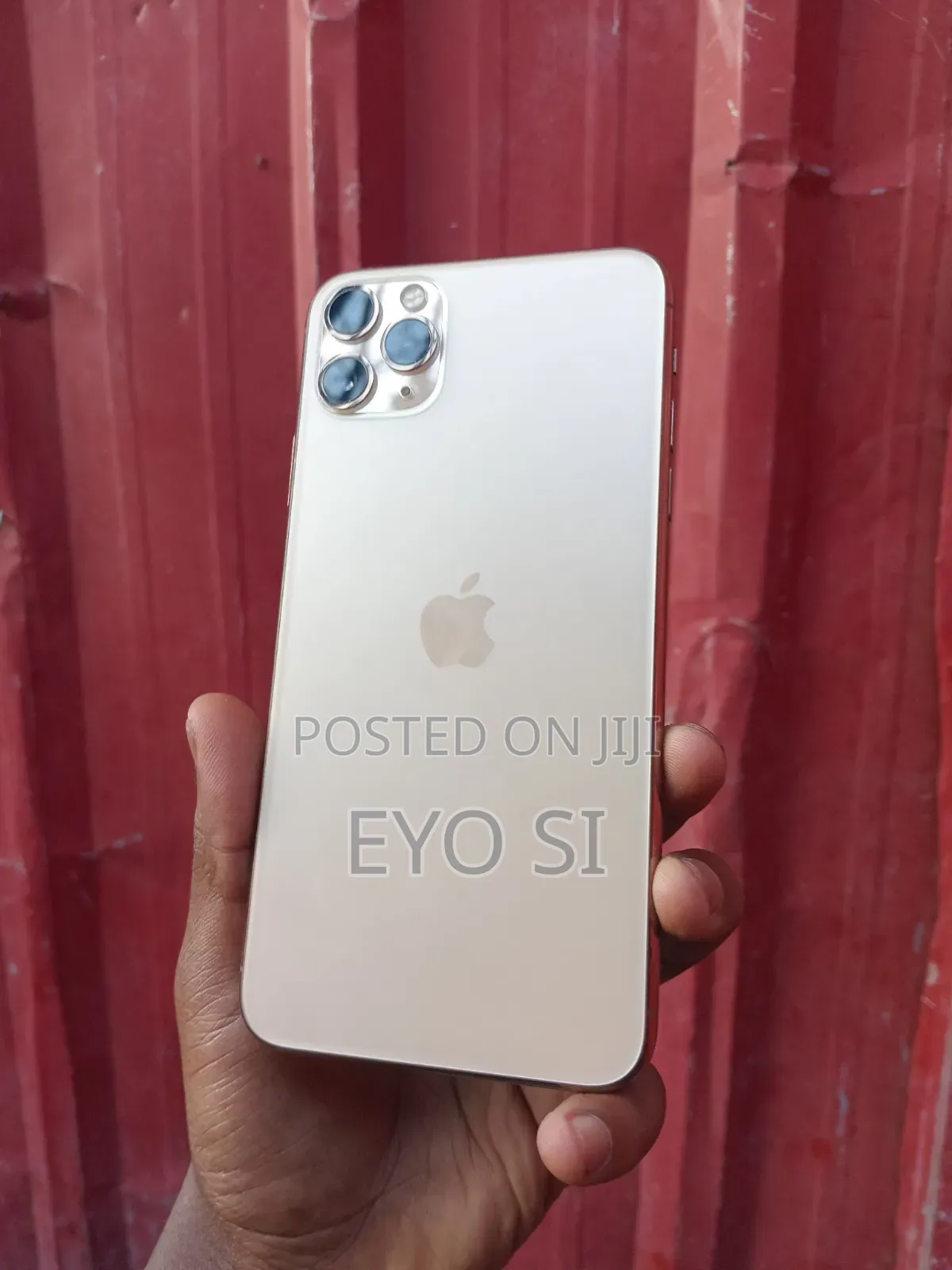 New Apple iPhone 11 Pro Max 256 GB Gold
