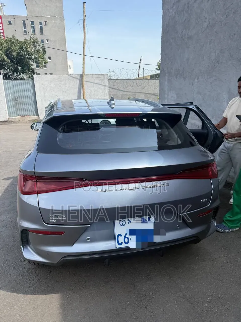 BYD E2 43 kWh 94 hp FWD 2024 Silver