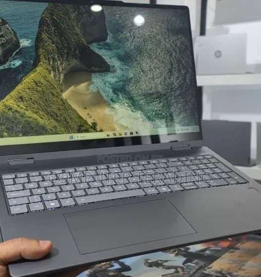 New Laptop Lenovo Yoga 2 16GB Intel Core Ultra 5 SSD 512GB