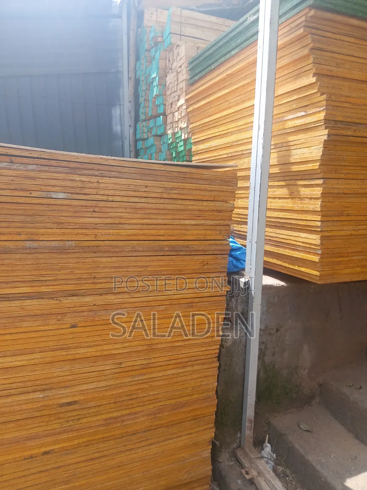 Plywood, ሞራሌ, ጣወላ, ኮምበርሳቶ ሁሉም አለ