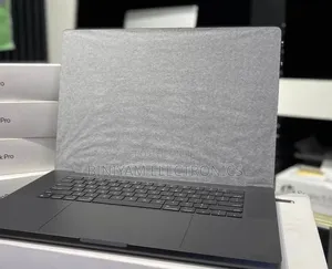 New Laptop Apple MacBook Pro 2024 M4 Max 48GB Apple M4 Max SSD 2T